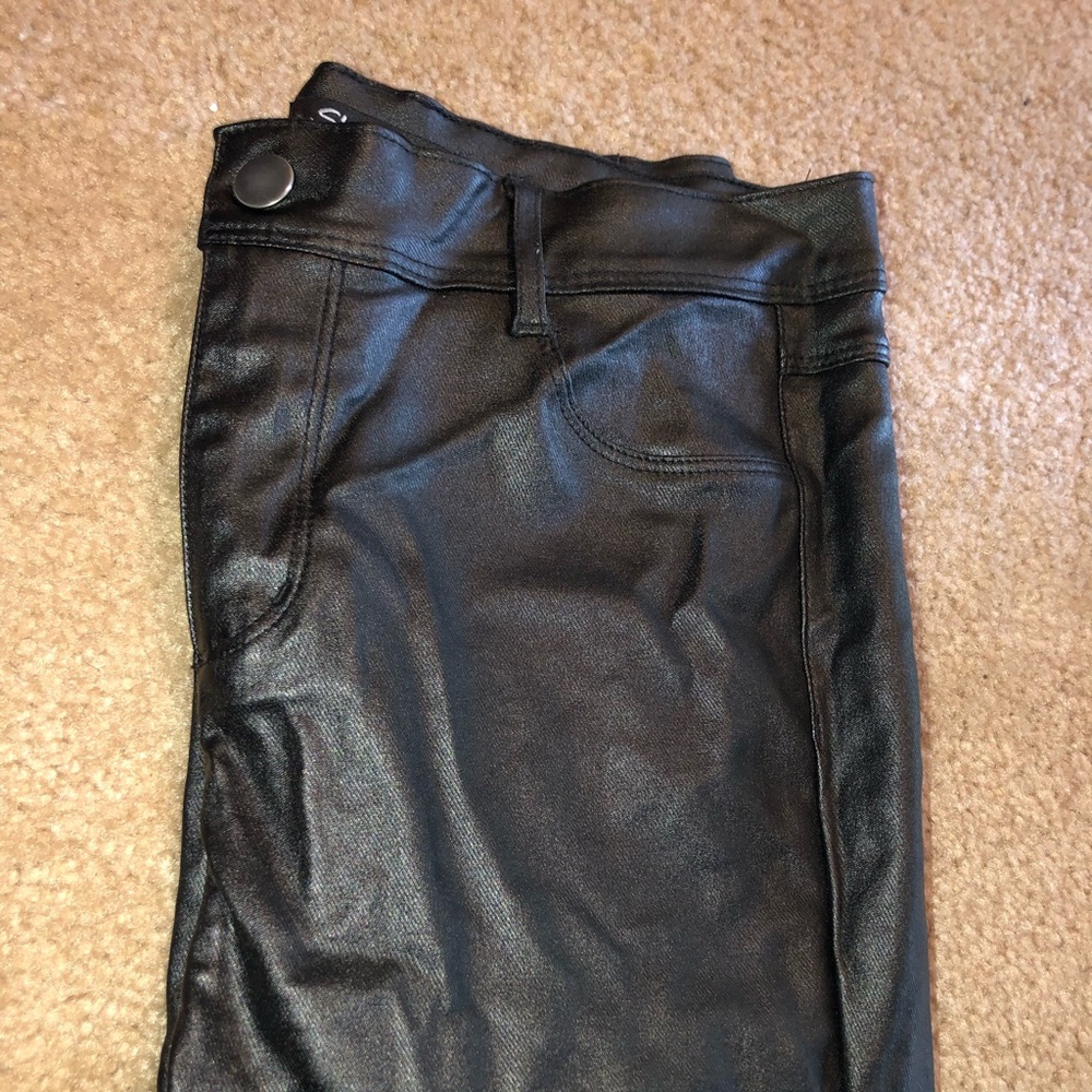 Black leather (pleather) skinny pants.